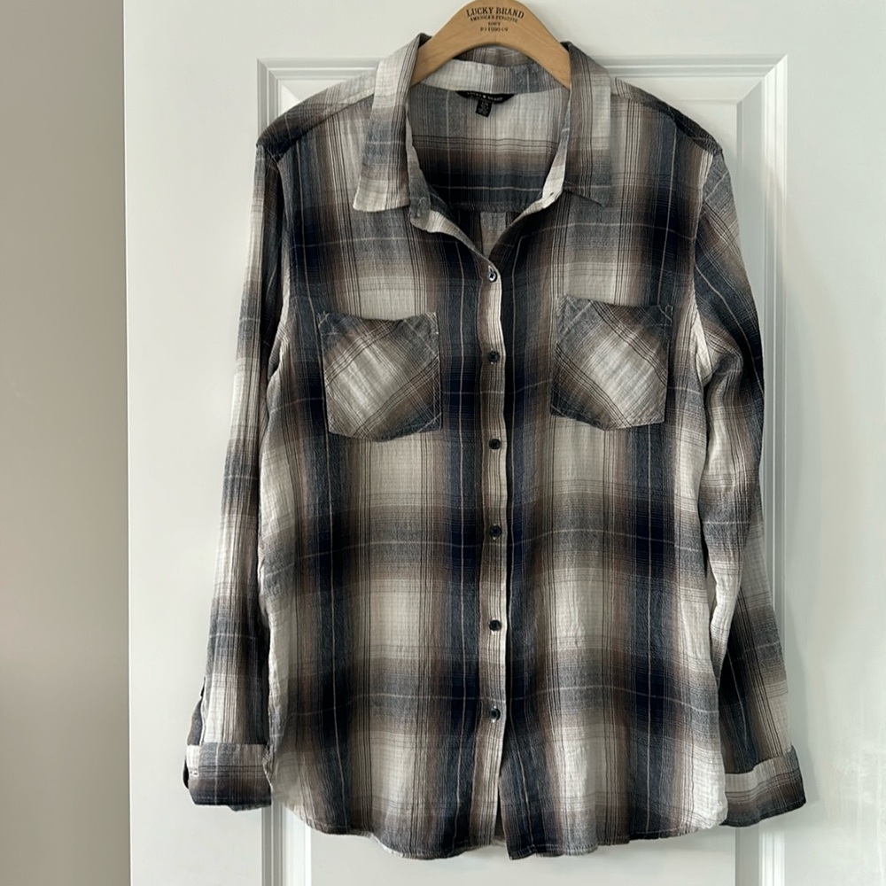 Lucky Brand Plaid Button Front Blouse w Patch Pockets, Navy Taupe White
